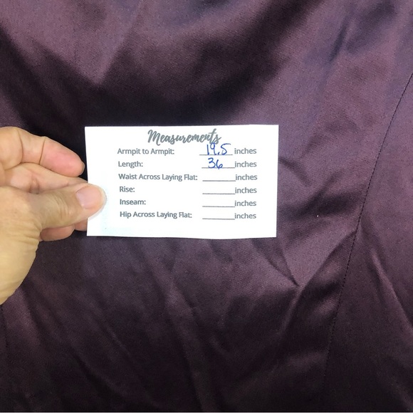 Tahari Women’s Dress Plum Satin Sleeveless Scoop Neckline Fitted Classic Style - Picture 8 of 8